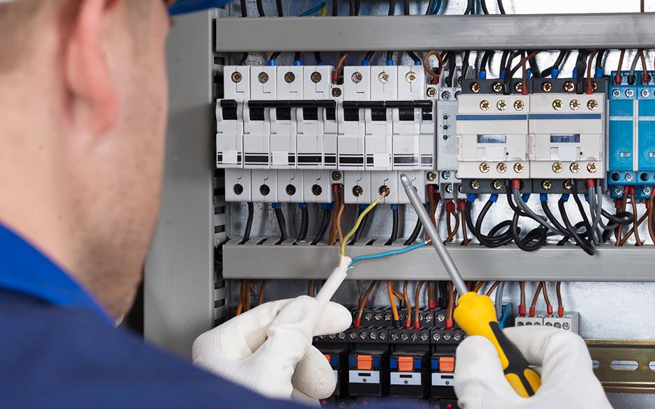 électricien dans le bâtiment Sarcelles